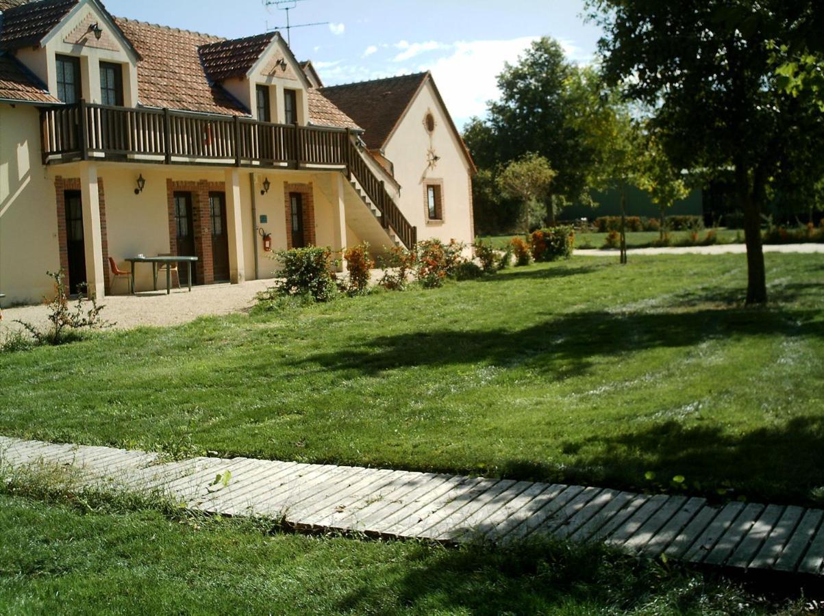 Auberge Du Tranchoir Nevoy Exterior photo